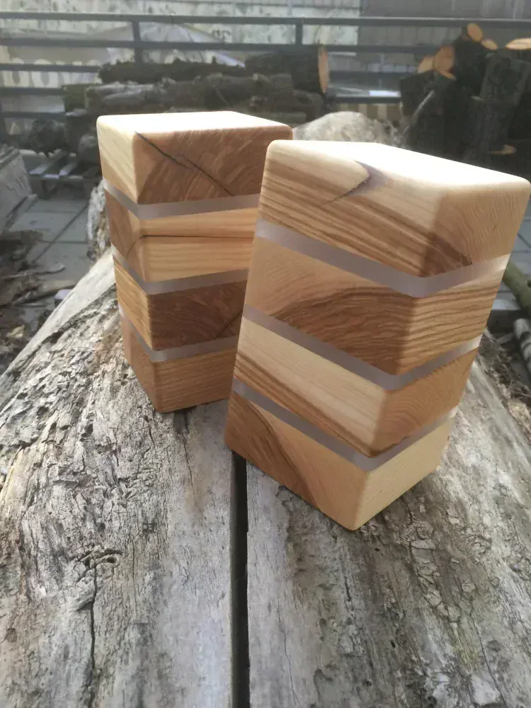 Fajna lampa z Jasanu třísegmentová hřejivě bílá